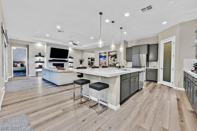 16 Via Tiberina, Henderson, NV 89011