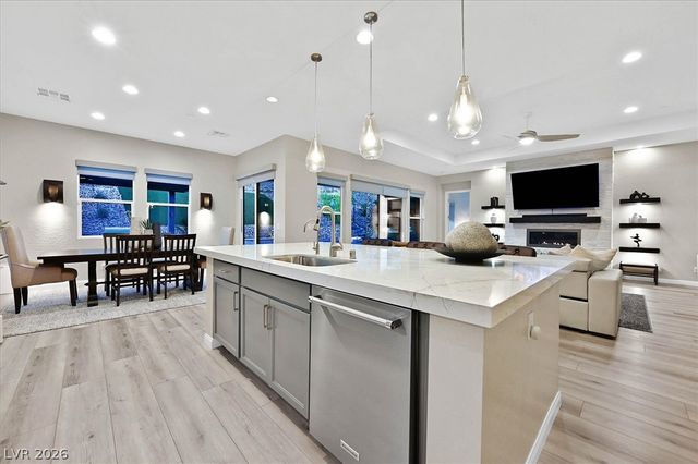 16 Via Tiberina, Henderson, NV 89011