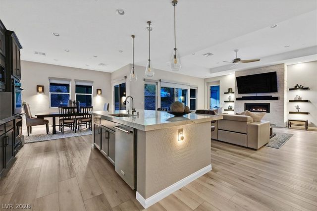 16 Via Tiberina, Henderson, NV 89011