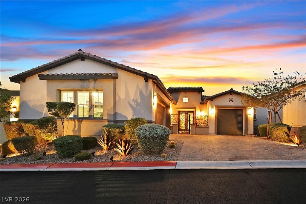 16 Via Tiberina, Henderson, NV 89011