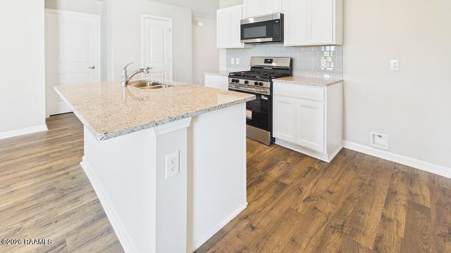 413 Wrenwood Drive, New Iberia, LA 70560