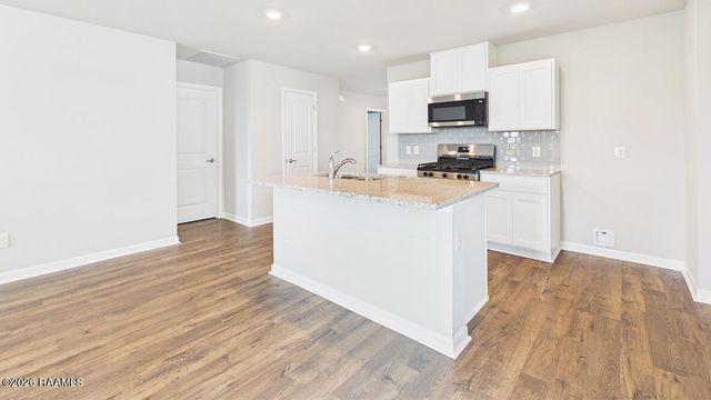 413 Wrenwood Drive, New Iberia, LA 70560