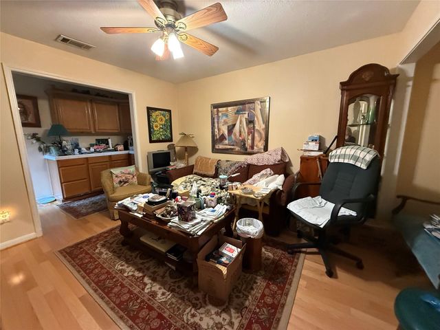 1600 Carriage Run W, Conroe, TX 77384