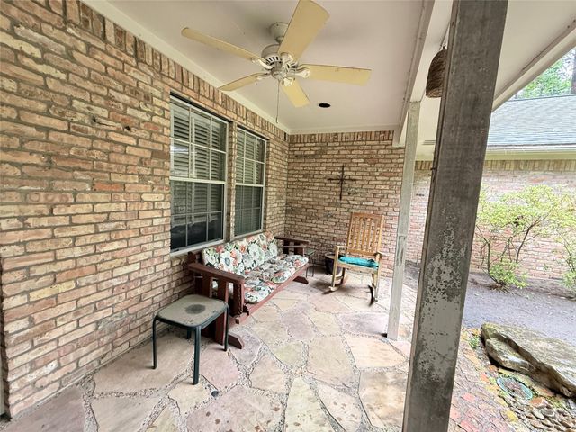 1600 Carriage Run W, Conroe, TX 77384