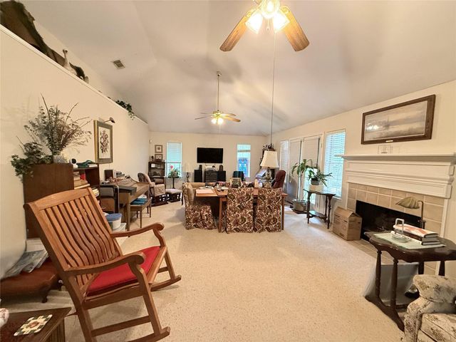 1600 Carriage Run W, Conroe, TX 77384