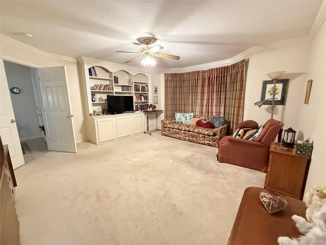 1600 Carriage Run W, Conroe, TX 77384