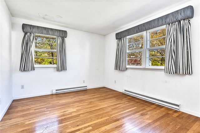5 Taylor Circle, East Greenwich, RI 02818