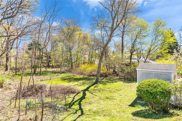 5 Taylor Circle, East Greenwich, RI 02818