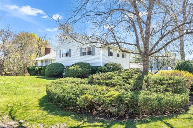 5 Taylor Circle, East Greenwich, RI 02818