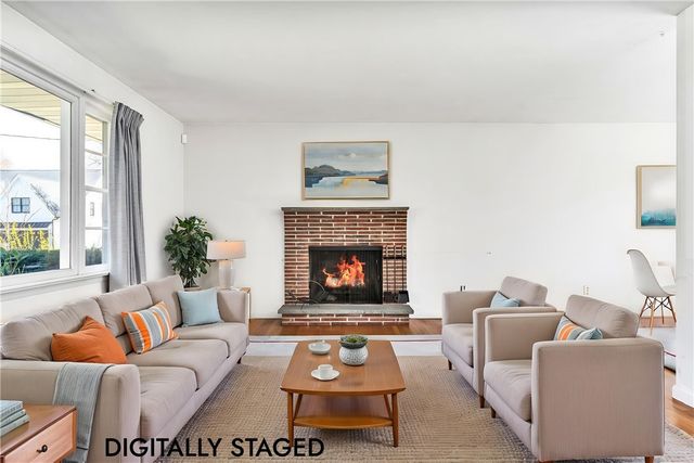 5 Taylor Circle, East Greenwich, RI 02818
