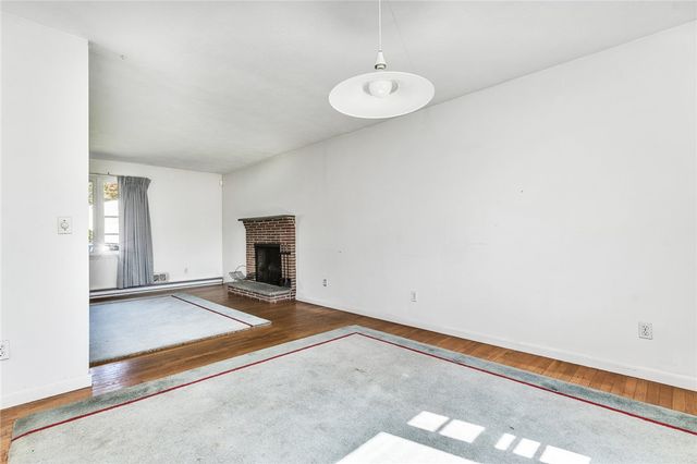 5 Taylor Circle, East Greenwich, RI 02818