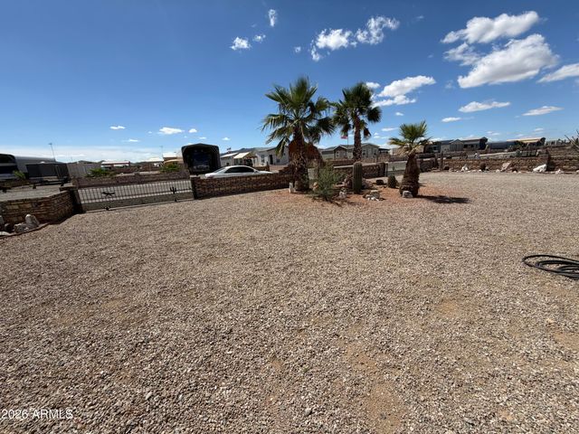 67641 ALPINE Drive, Salome, AZ 85348