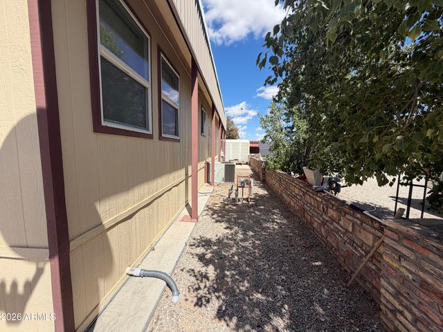 67641 ALPINE Drive, Salome, AZ 85348
