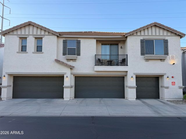 3060 E DUNBAR Drive, Phoenix, AZ 85042