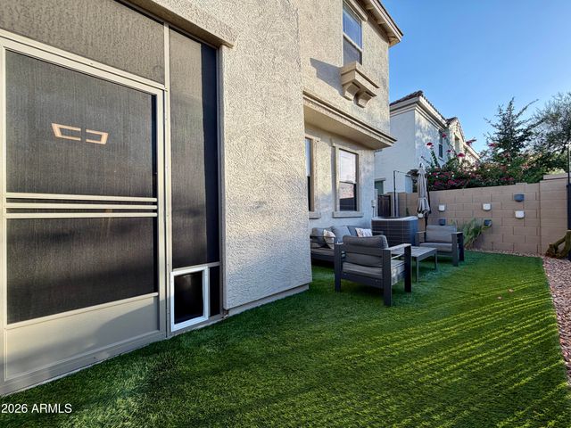 3060 E DUNBAR Drive, Phoenix, AZ 85042