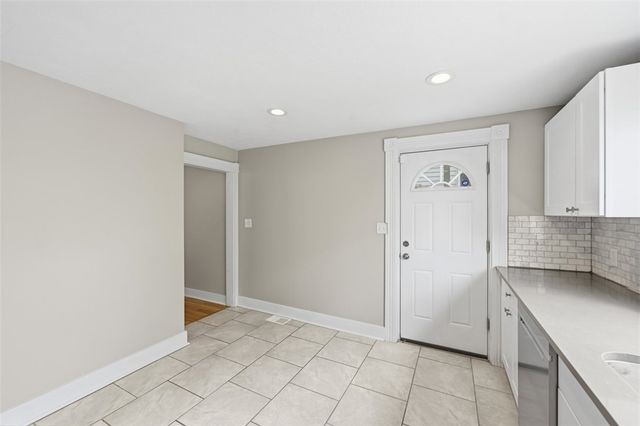 104 Marie Ave, Avalon, PA 15202