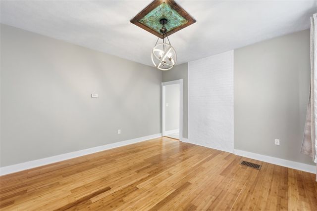 104 Marie Ave, Avalon, PA 15202
