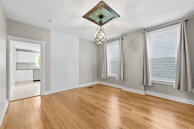 104 Marie Ave, Avalon, PA 15202