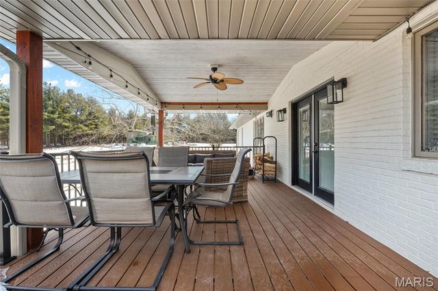 2100 Marine Road, Highland, IL 62249