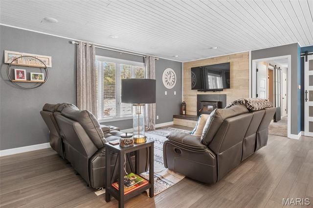 2100 Marine Road, Highland, IL 62249