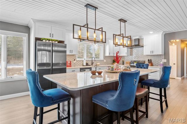 2100 Marine Road, Highland, IL 62249