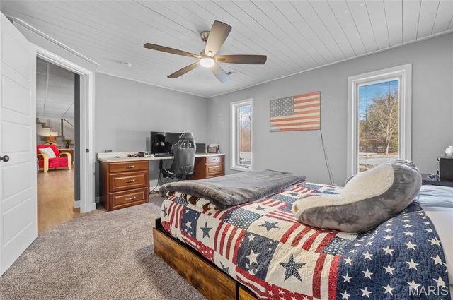 2100 Marine Road, Highland, IL 62249