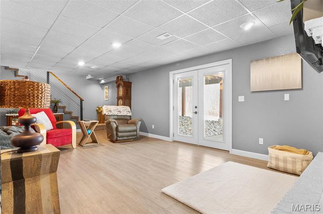 2100 Marine Road, Highland, IL 62249