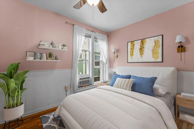 102 Western Avenue N 4, Saint Paul, MN 55102