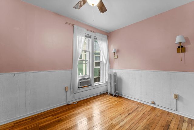 102 Western Avenue N 4, Saint Paul, MN 55102