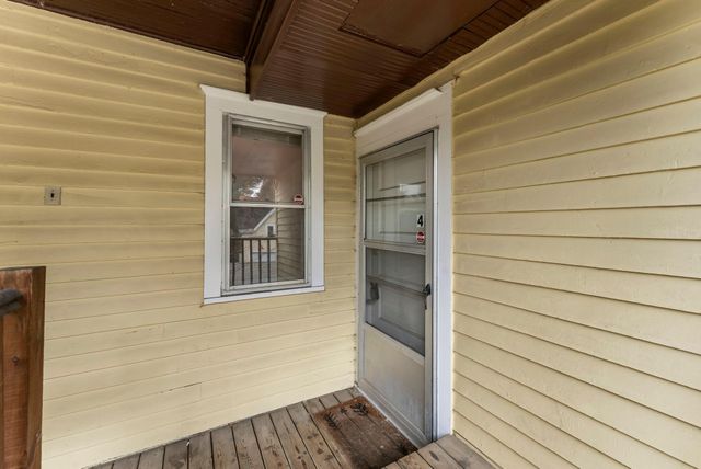 102 Western Avenue N 4, Saint Paul, MN 55102