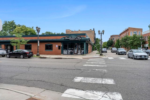 102 Western Avenue N 4, Saint Paul, MN 55102