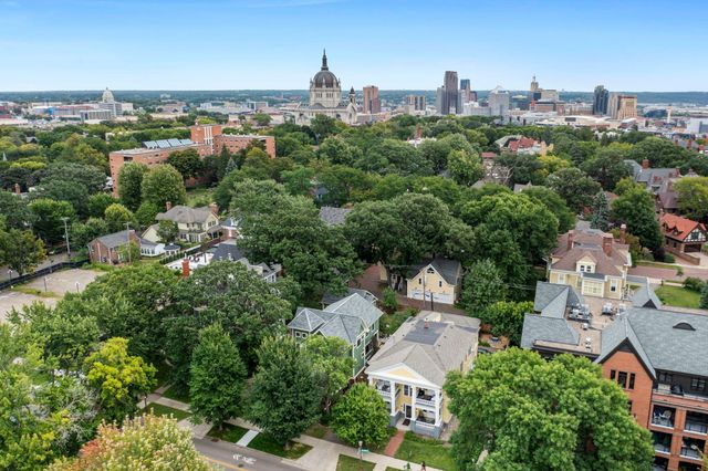 102 Western Avenue N 4, Saint Paul, MN 55102