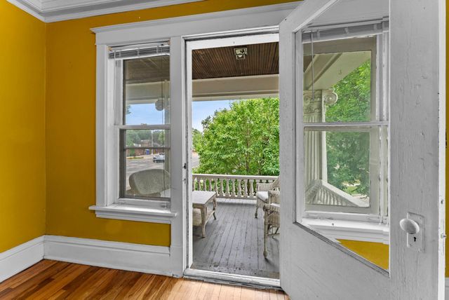 102 Western Avenue N 4, Saint Paul, MN 55102