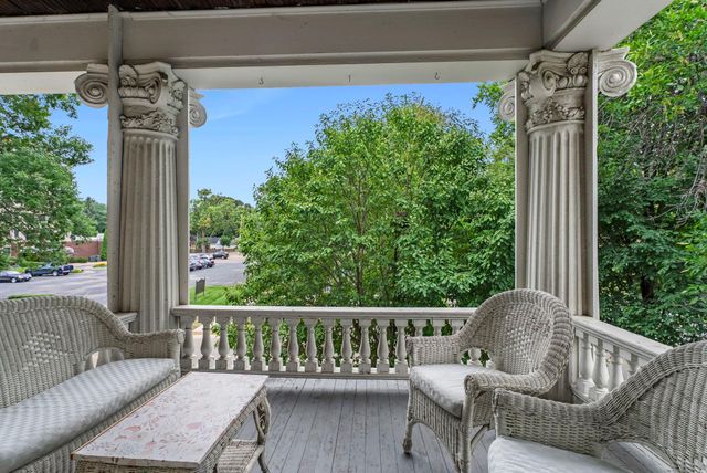 102 Western Avenue N 4, Saint Paul, MN 55102