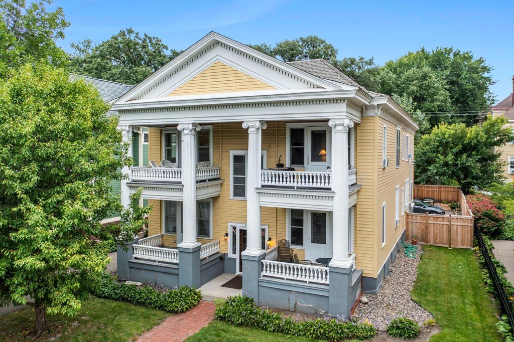 102 Western Avenue N 4, Saint Paul, MN 55102