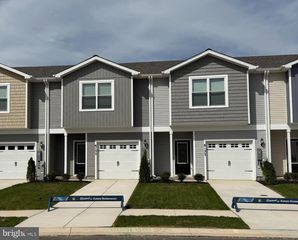 8153 BARTHOLOMEW COURT, Baltimore, MD 21206
