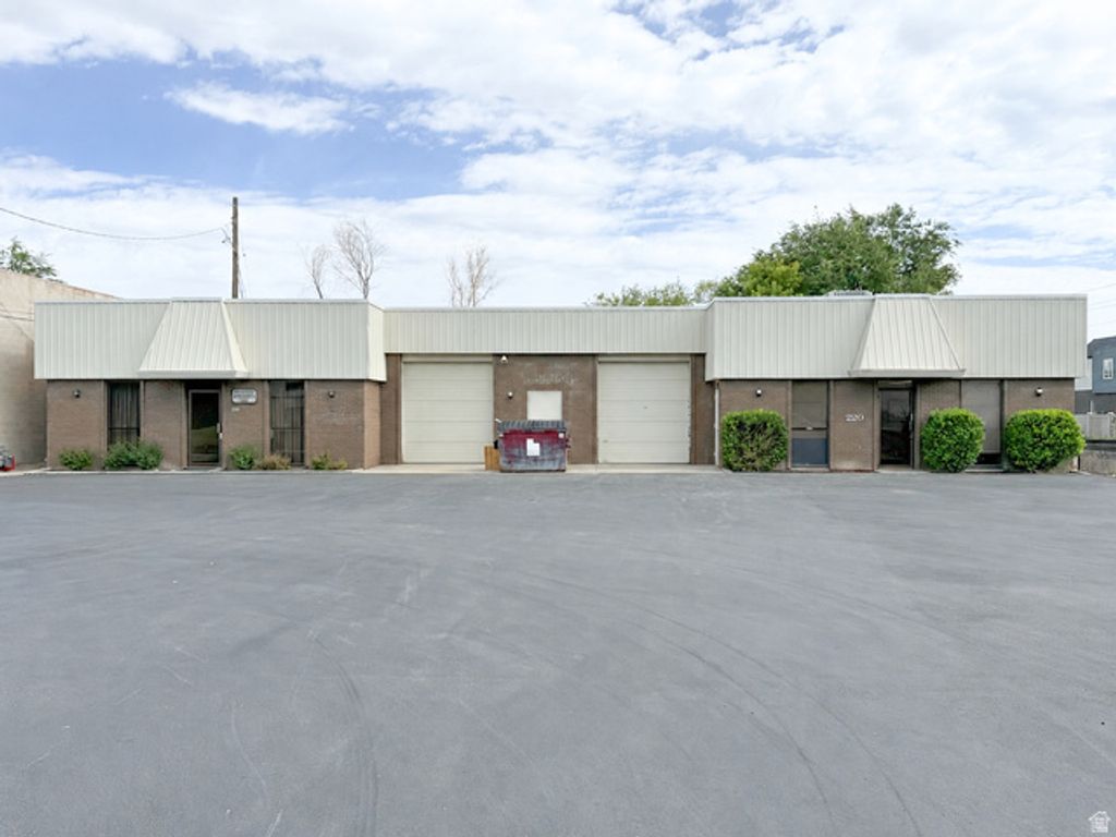 220 W 2950 S, South Salt Lake, UT 84115 — exterior