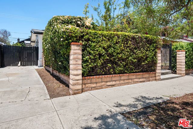 123 N Dillon Street, Los Angeles, CA 90026