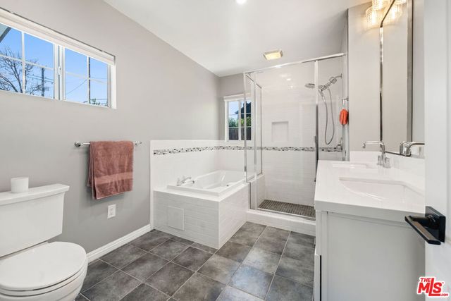 123 N Dillon Street, Los Angeles, CA 90026