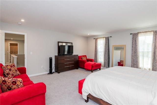 766 Hunters Run Drive, Brookville, OH 45309