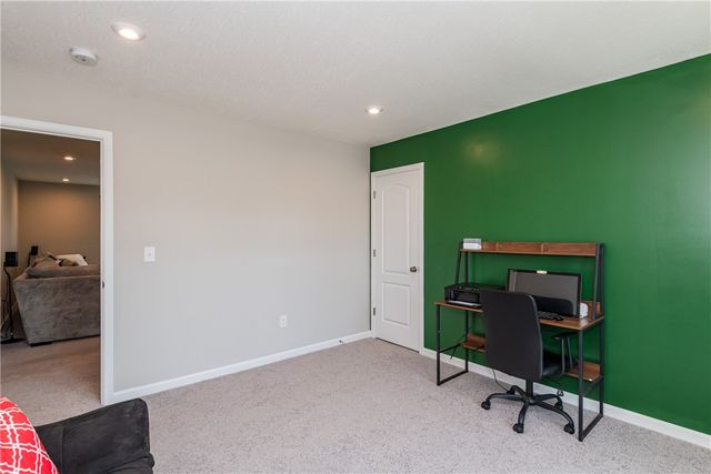 766 Hunters Run Drive, Brookville, OH 45309