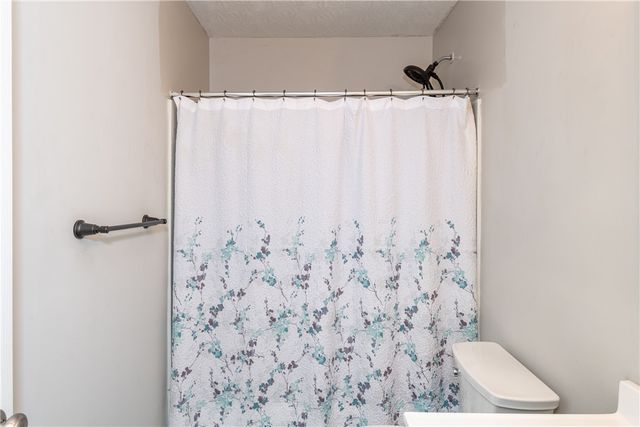 766 Hunters Run Drive, Brookville, OH 45309