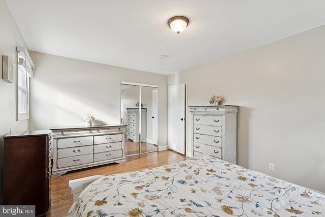 312 BROWNING LN, Cherry Hill, NJ 08003