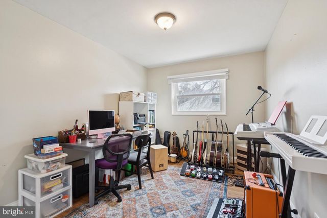 312 BROWNING LN, Cherry Hill, NJ 08003