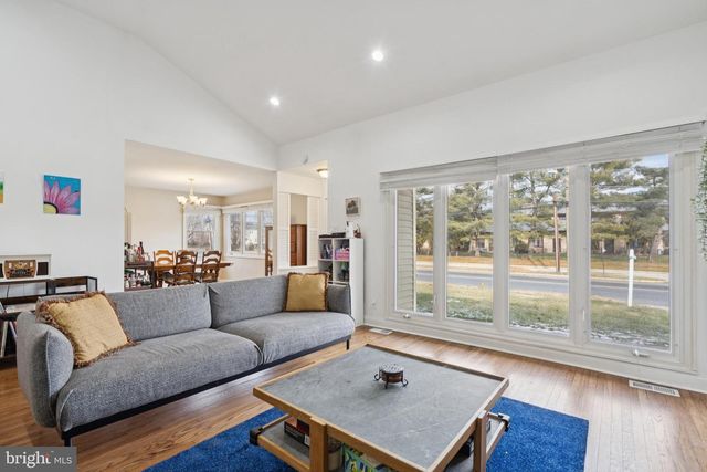 312 BROWNING LN, Cherry Hill, NJ 08003