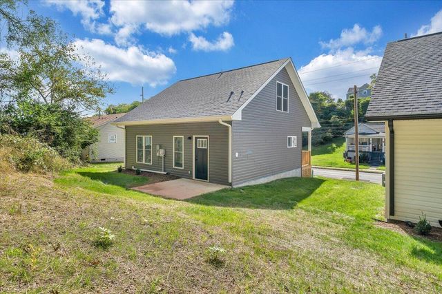 211 Harrison AVE, Roanoke, VA 24016