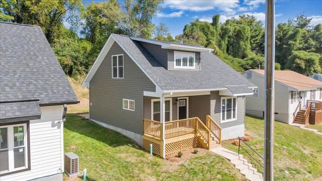 211 Harrison AVE, Roanoke, VA 24016