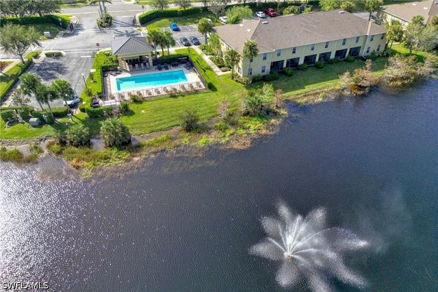 9077 Gervais CIR 904, Naples, FL 34120