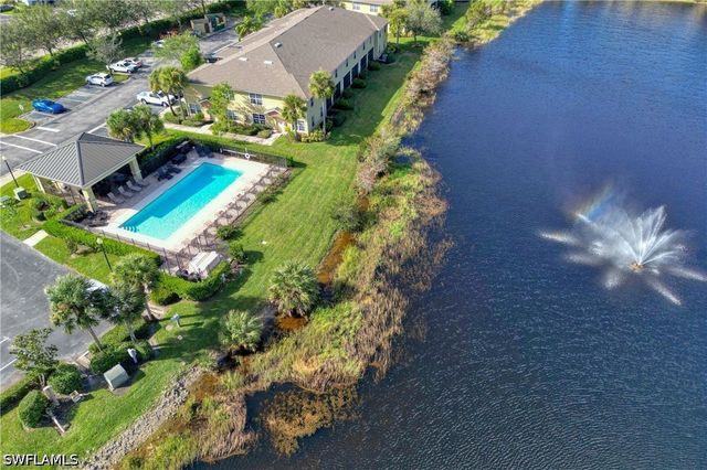 9077 Gervais CIR 904, Naples, FL 34120