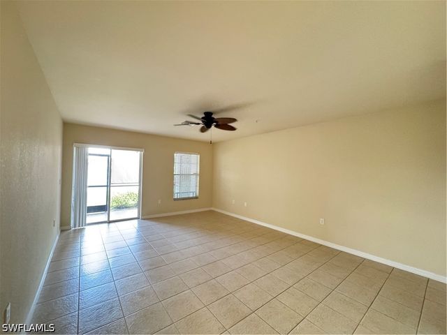 9077 Gervais CIR 904, Naples, FL 34120